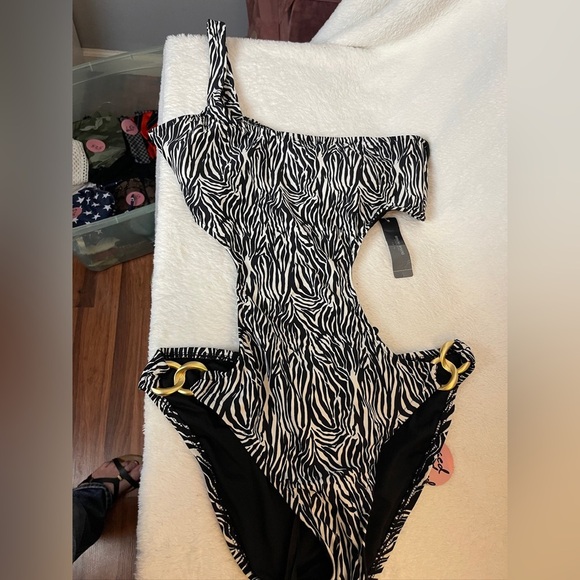 Bisou Bisou Black and White Swimsuit - Picture 1 of 7